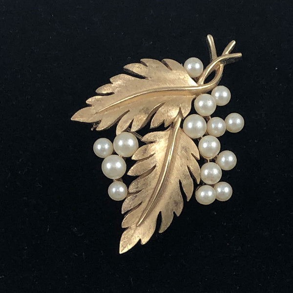 Crown Trifari Gold Leaf & Pearl Brooch Vintage