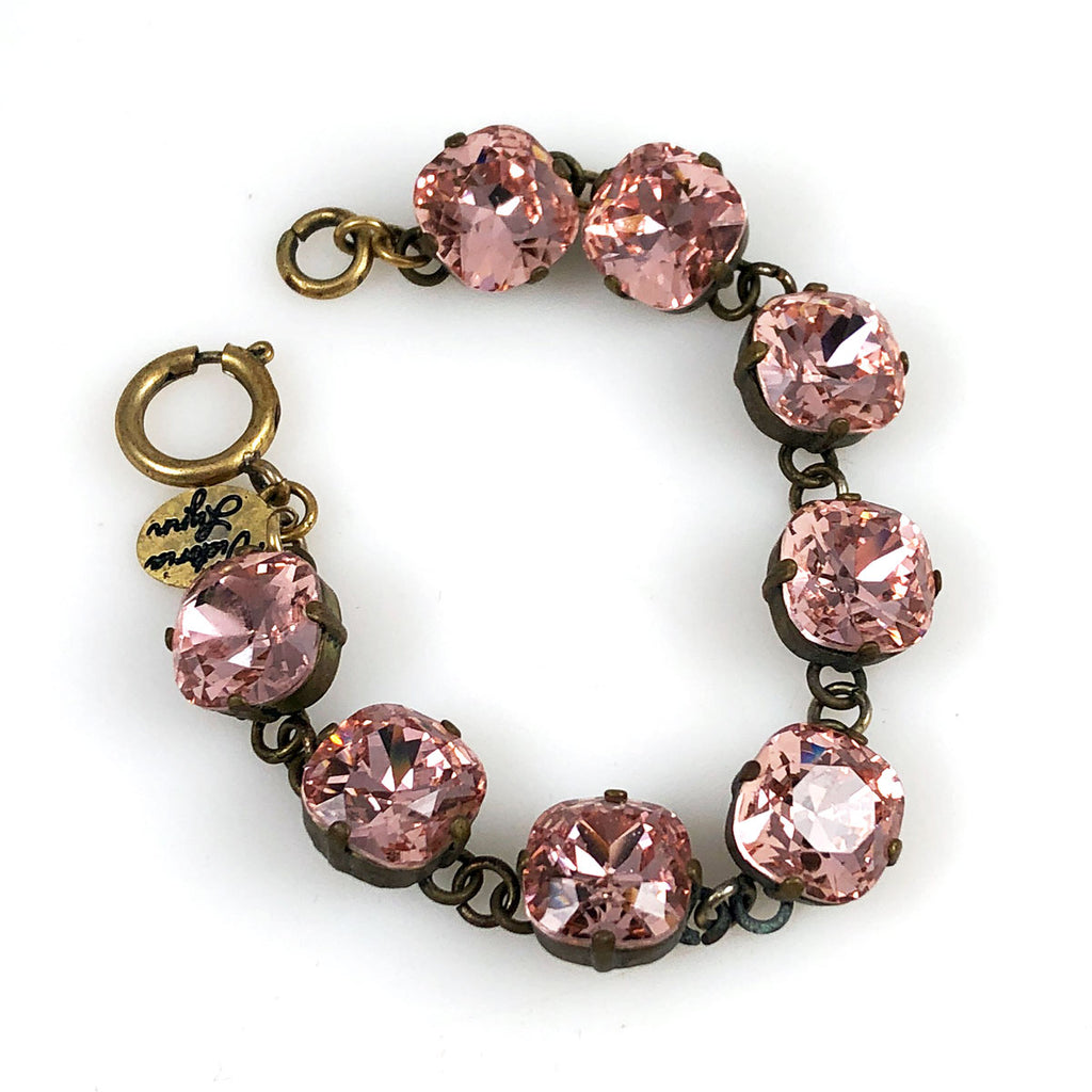 Romantic Vintage Bracelet in Brass or Sterling Silver With Emerald Swarovski  Crystals - Etsy | Vintage bracelets, Swarovski crystals, Chain link bracelet